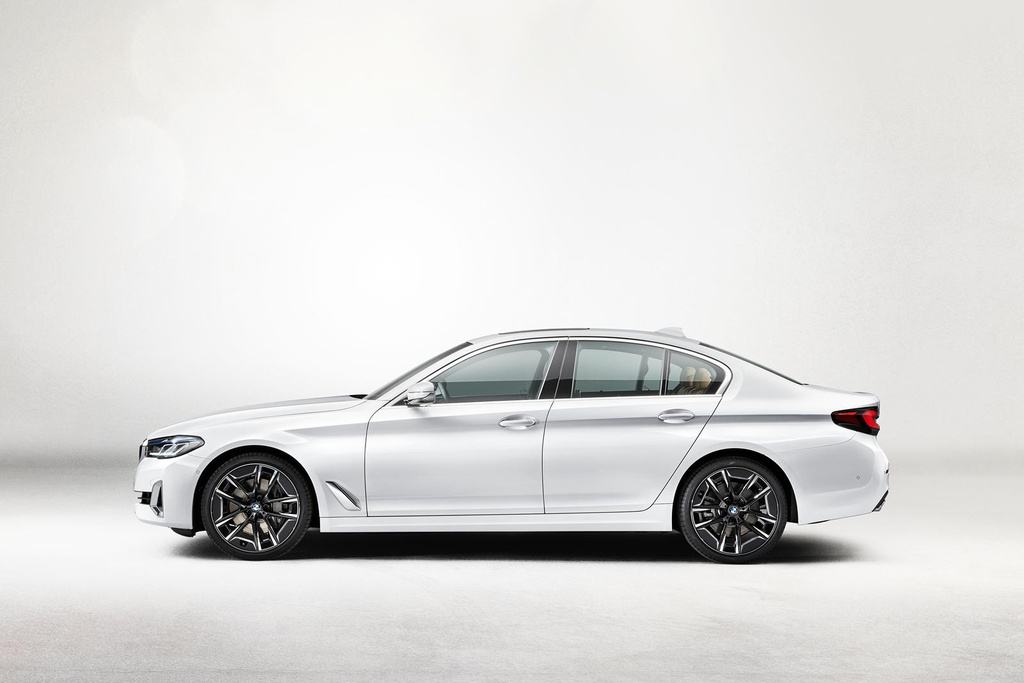 BMW M5 Edition phiên bản kỷ niệm 35 năm giá 129000 USD