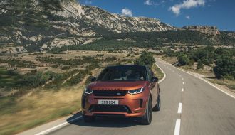 đánh giá xe land rover discovery sport-2021