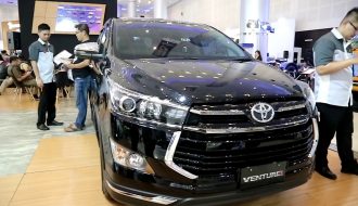 Triễn lãm xe Toyota Innova
