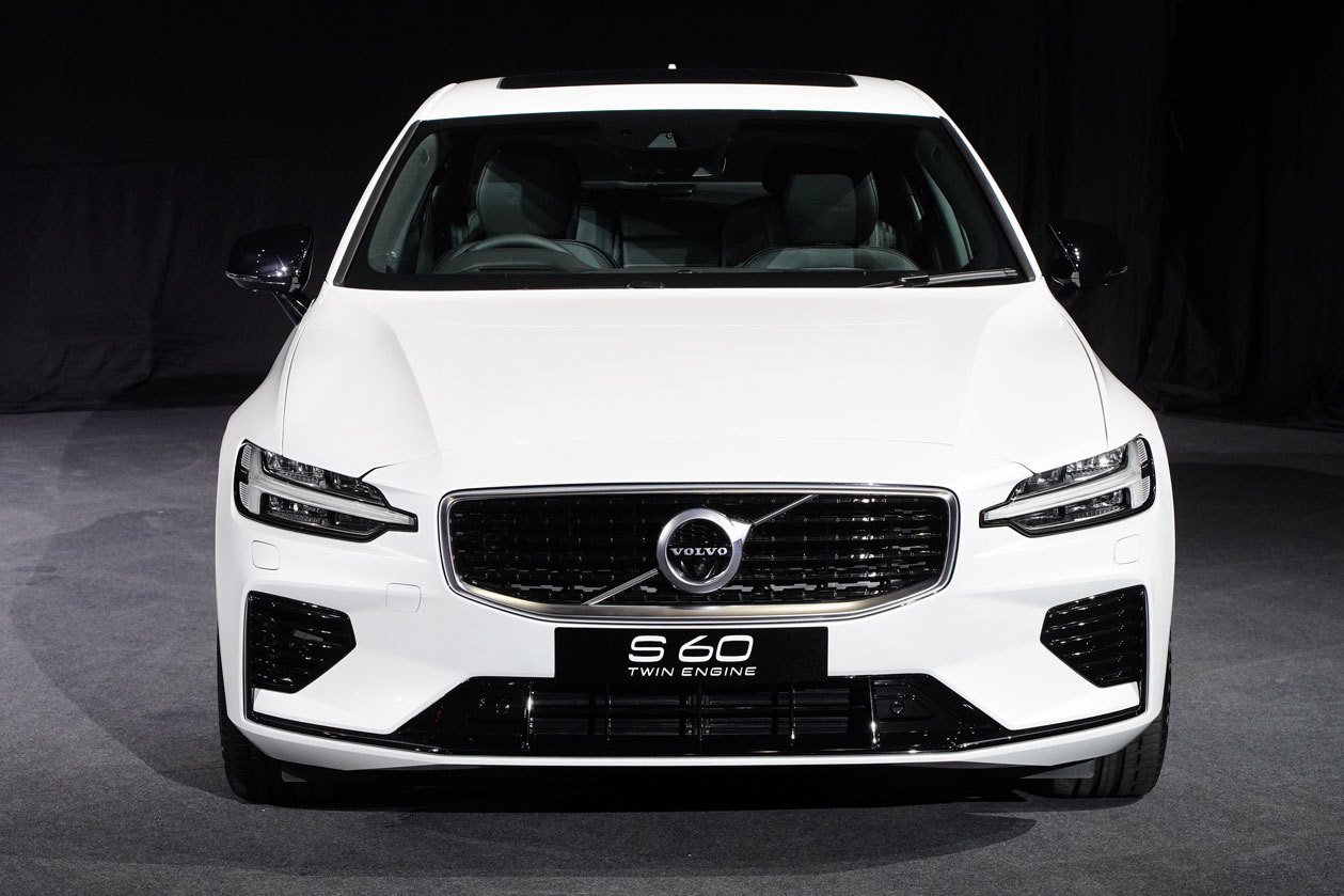 Volvo S60 dòng xe mới ra mắt trên thị trường xe châu Á